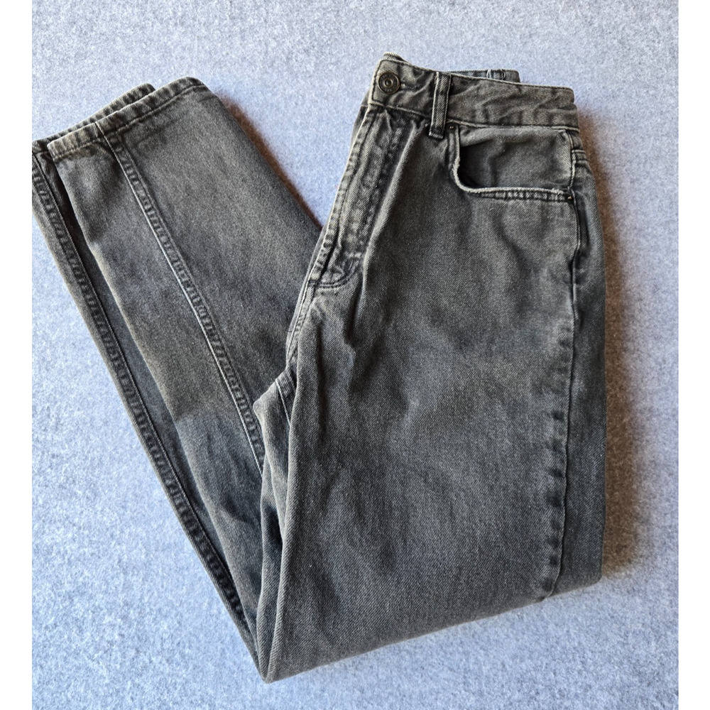 BDG Urban Outfitters Women’s Faded Black Mom High Rise Jeans Size 27 (26x29)